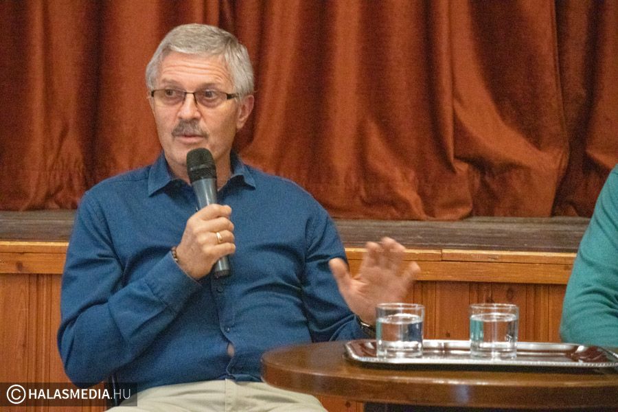 Kecskés doktor, az empatikus sebész, a kitartó úszó és a boldog nagypapa (galéria)